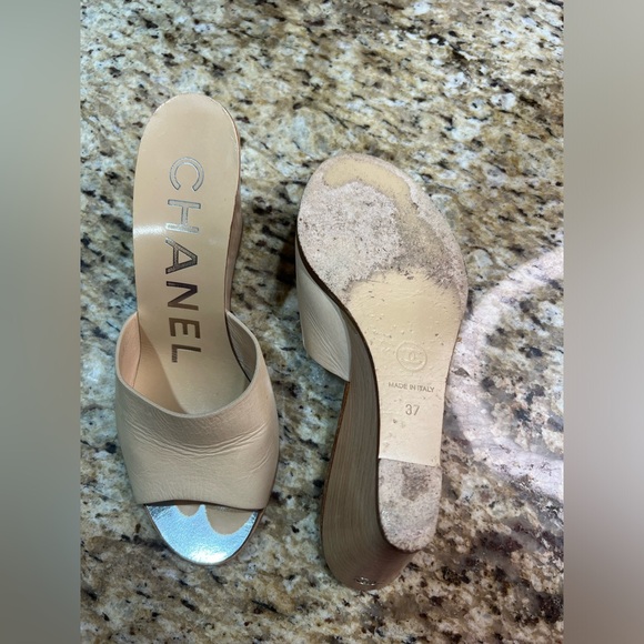 CHANEL Cream Leather Open Toe Wooden Wedges Mules 37 - Picture 10 of 12